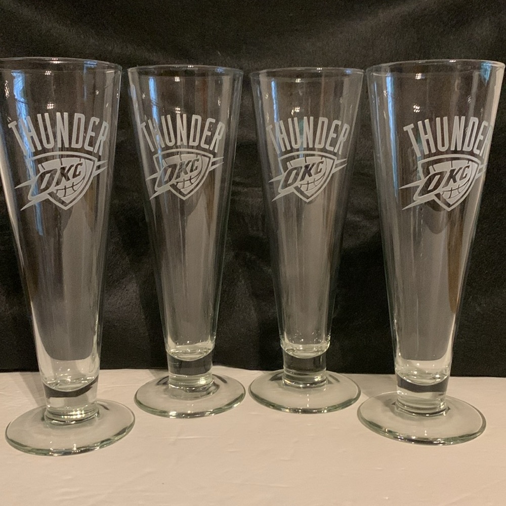OKC, Thunder, 4 pilsner glasses. With lazer etched Thunder logo⚡️⚡️⚡️🏀🏀🏀